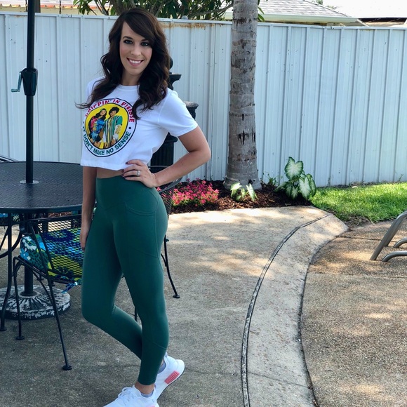 Meet your Posher, Nikki - Picture 6 of 7